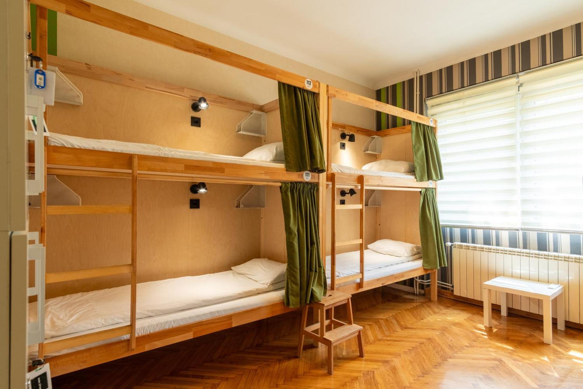 Cabbage Hostel Belgrade Extérieur photo