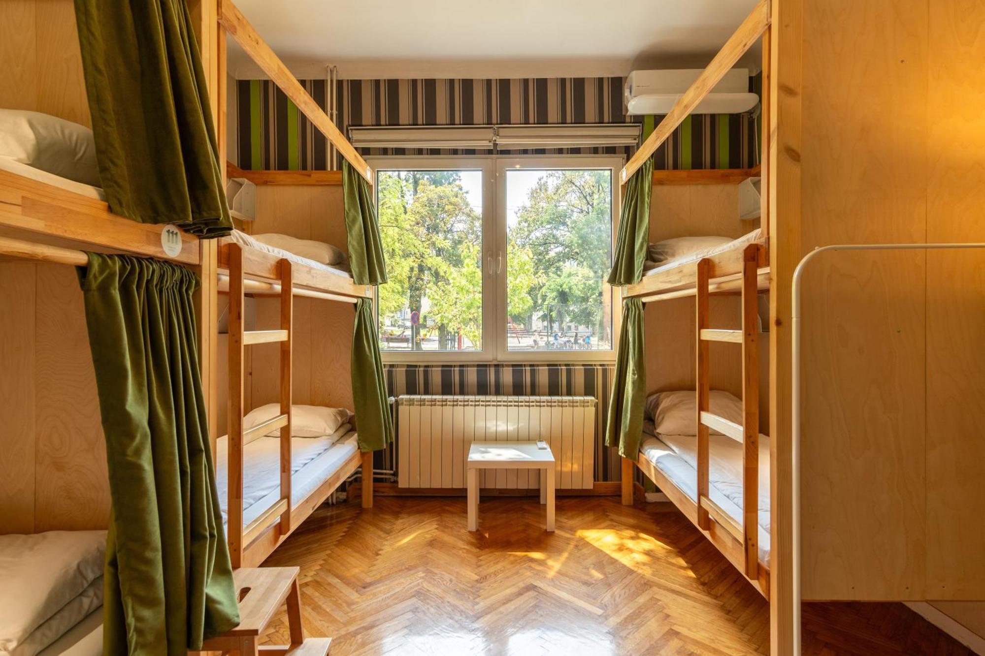 Cabbage Hostel Belgrade Extérieur photo