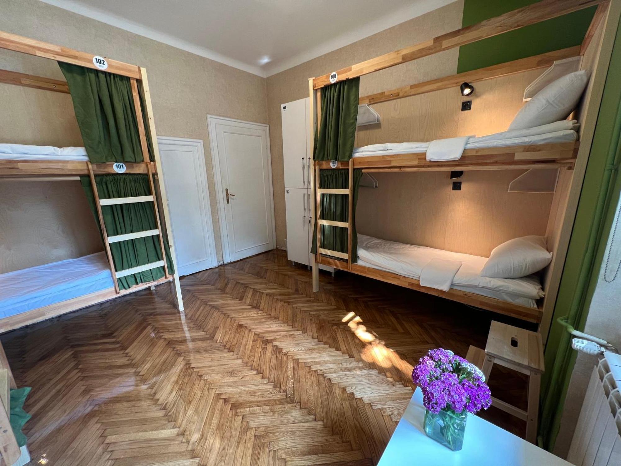 Cabbage Hostel Belgrade Extérieur photo