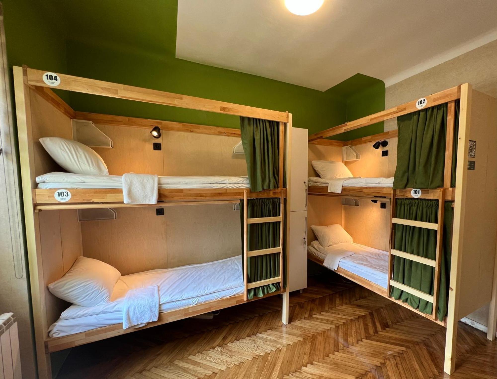 Cabbage Hostel Belgrade Extérieur photo