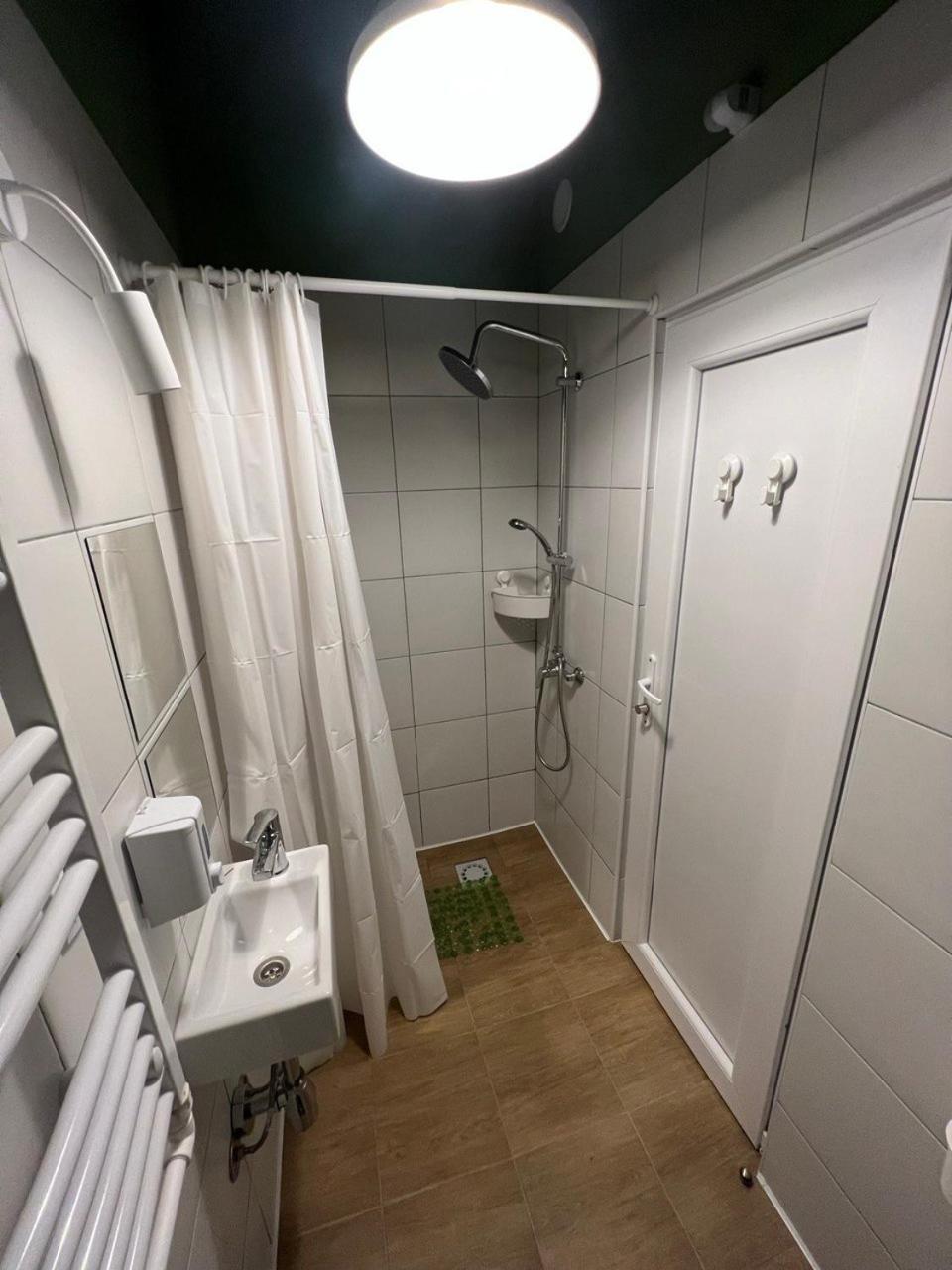 Cabbage Hostel Belgrade Extérieur photo