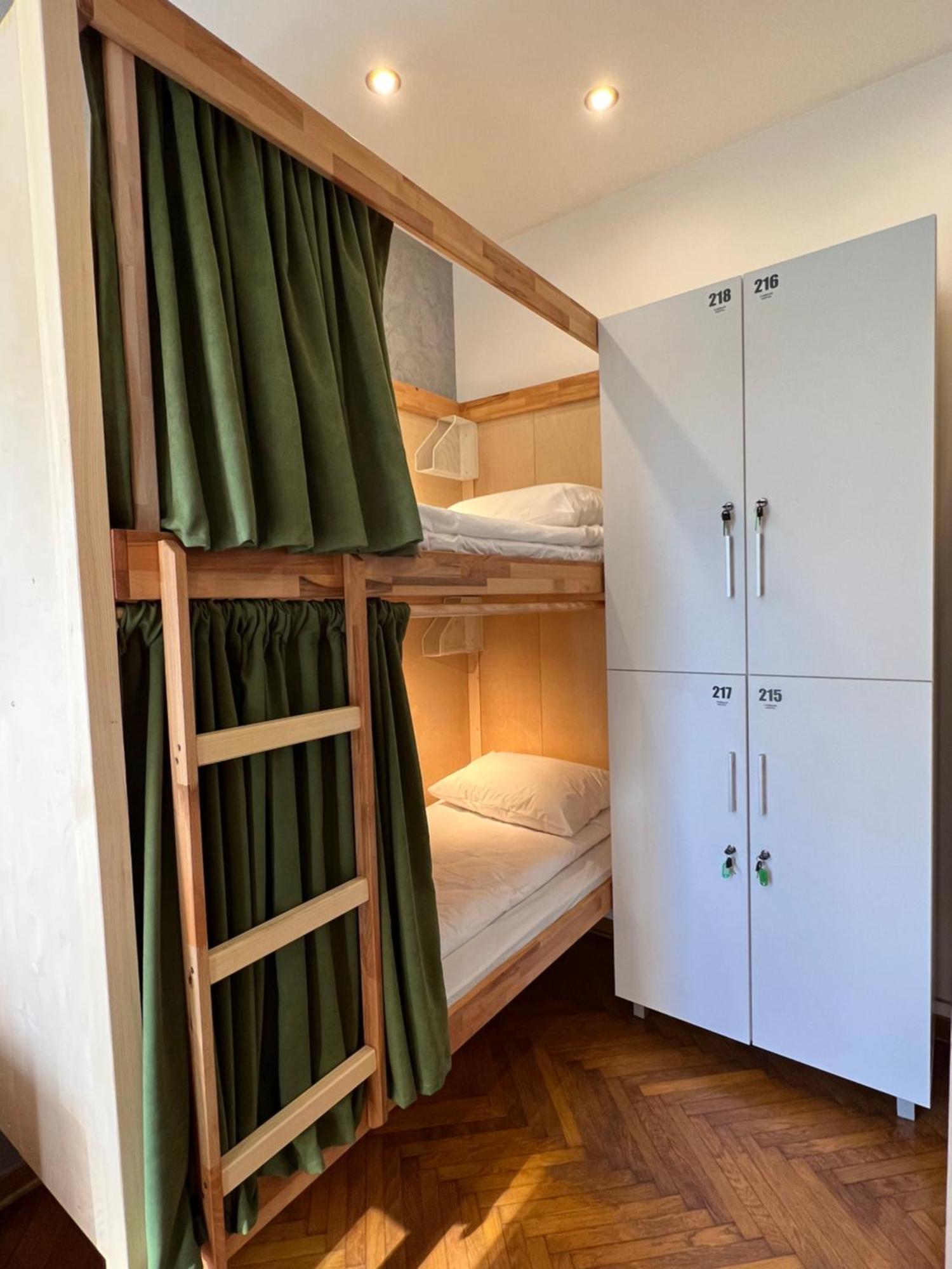 Cabbage Hostel Belgrade Extérieur photo